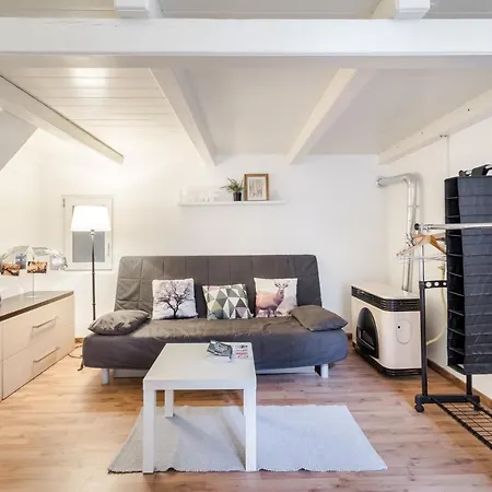 Bpr Vinyl Style With A/c * Budapest